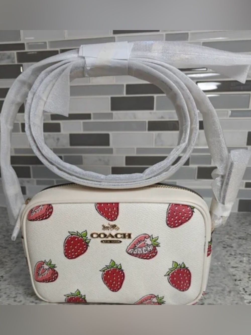 N W T Coach NWT White Strawberry Print Crossbody Bag with Red Accents - Picture 4 of 5